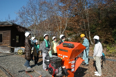 チッパーでチップに