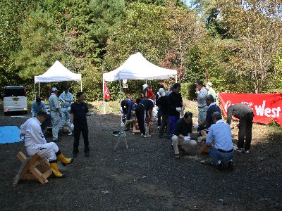 昨年搬出した材を利用して、コースター作り